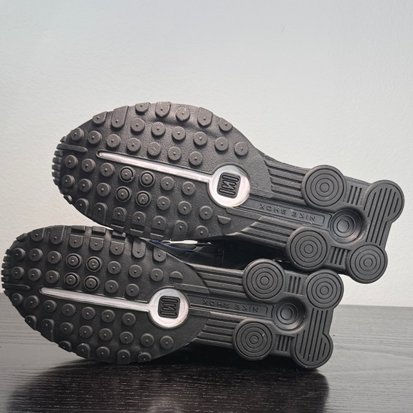Nike Shox R4 - Picture 5 of 6